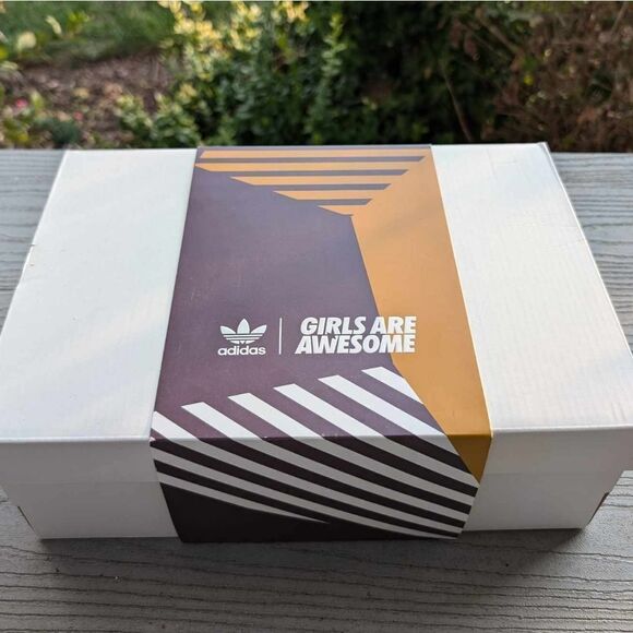 ADIDAS FORUM LOW GIRLS ARE AWESOME limited edition 2021 Womens 8 sneakers NEW - Picture 13 of 16